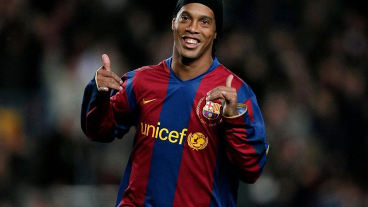 Ronaldinho gözaltına alındı