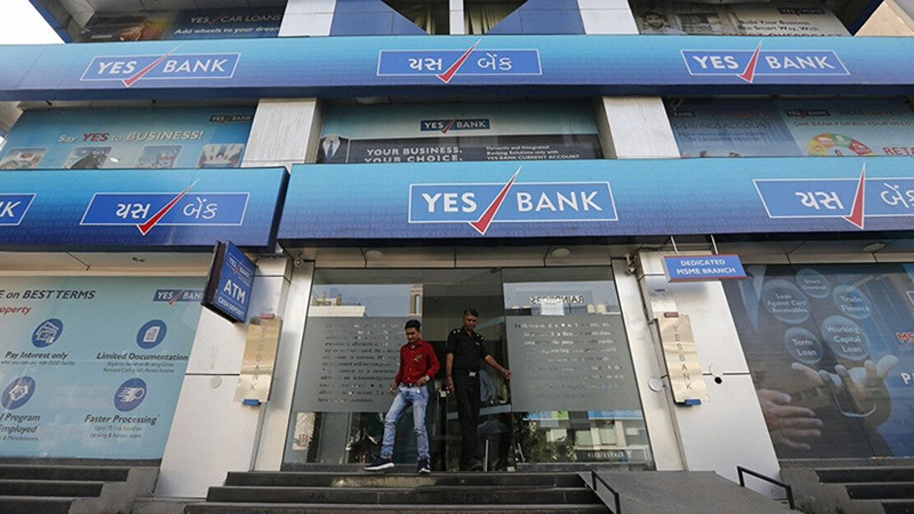 Hindistan Merkez Bankası, Yes Bank'a el koydu