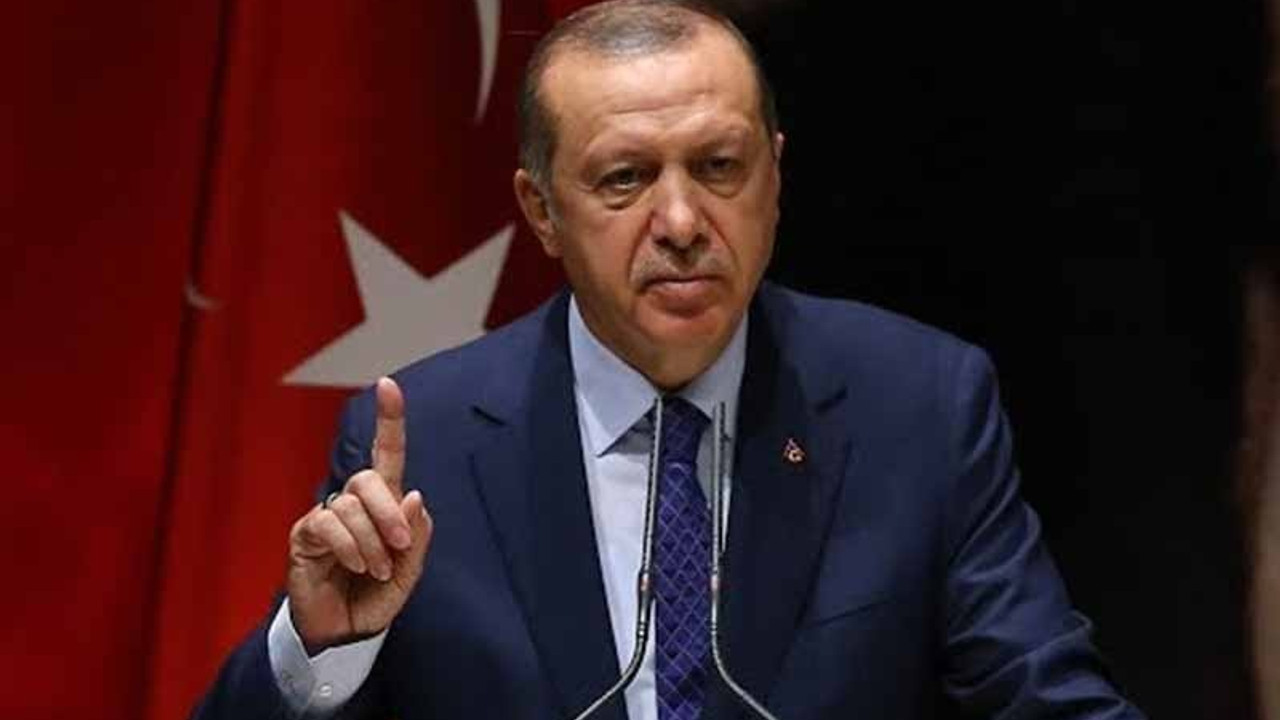 Erdoğan: Bu aralar sarılmaları, öpüşmeleri erteleyelim