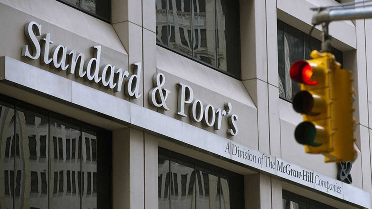 S&P: Koronavirüs Türkiye’nin kredi notu üzerinde baskı yaratıyor