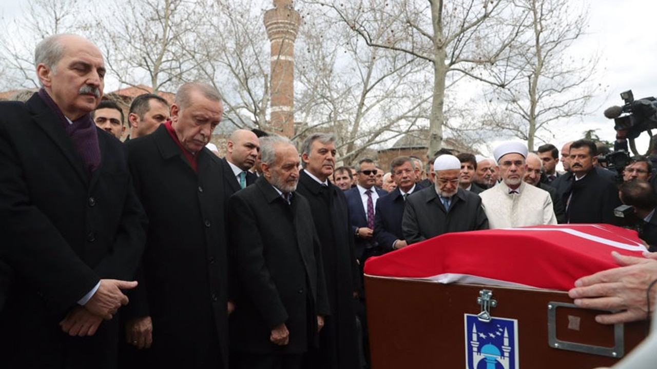 Erdoğan, Gül ve Davutoğlu aynı cenazede buluştu