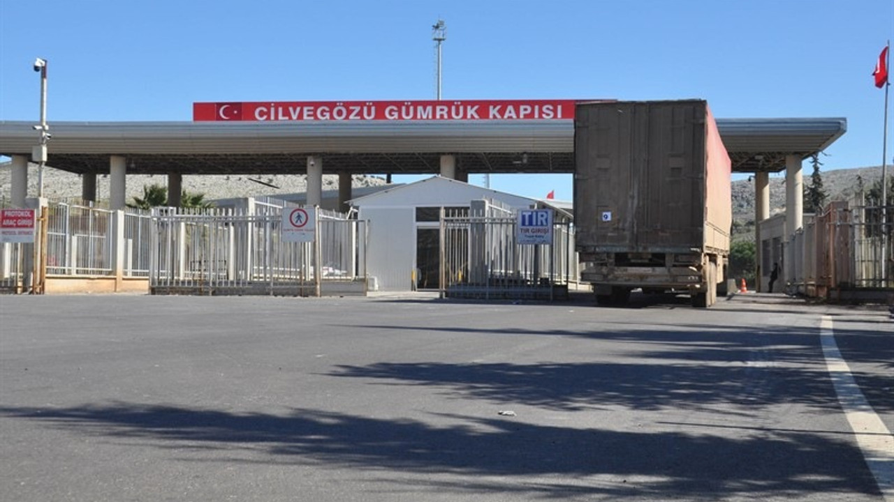 Cilvegözü Sınır Kapısı sivil geçişlere kapatıldı