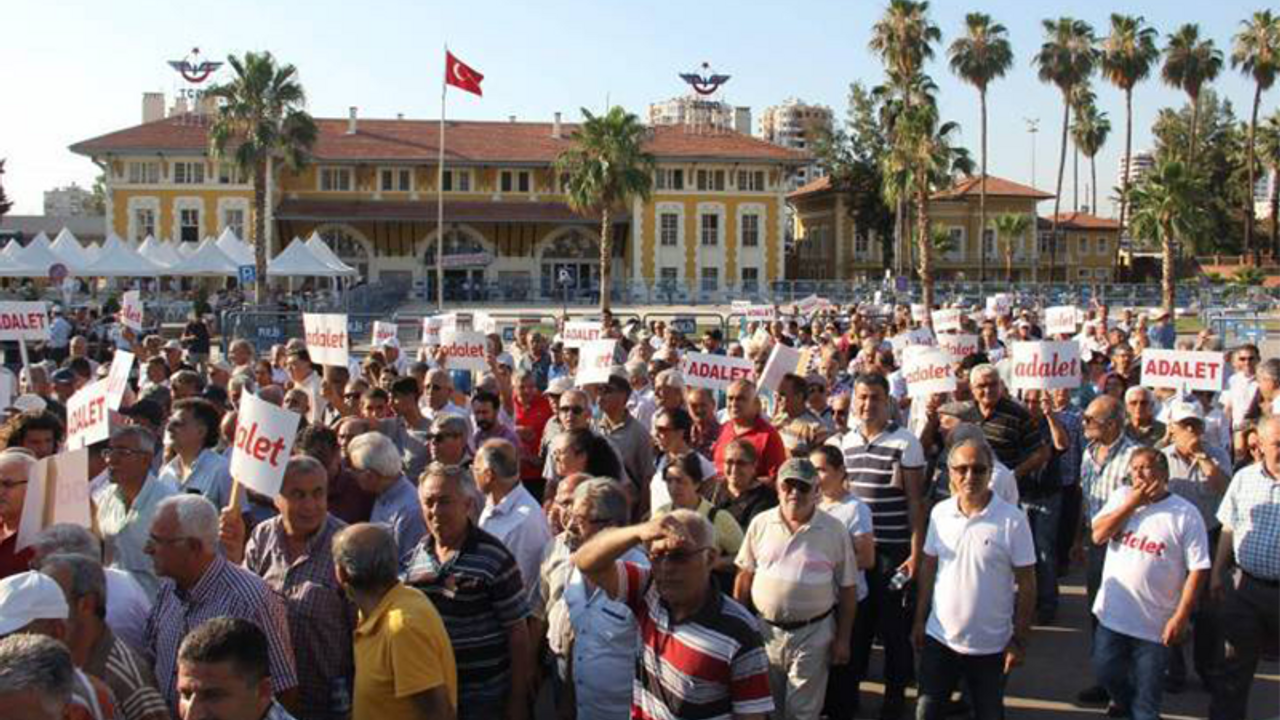 Adana’da binlerce kişi Adalet yürüyüşü yaptı