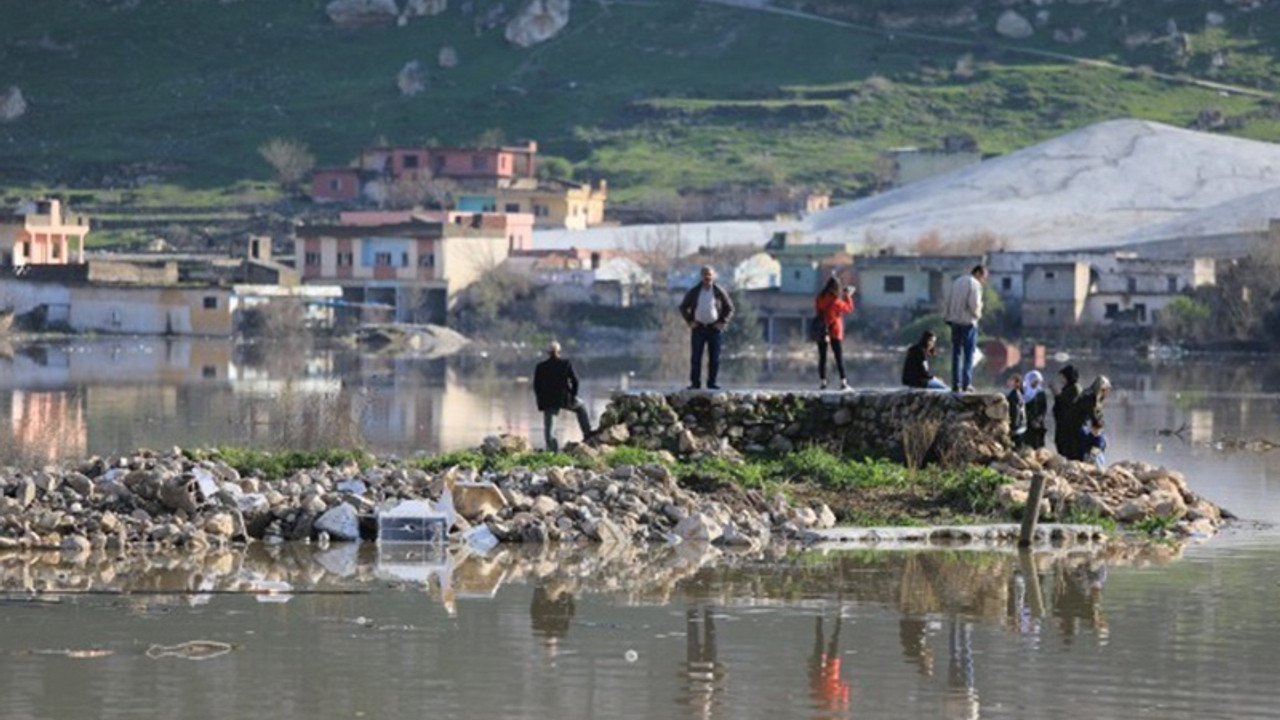 Virüse aldırış etmeden Hasankeyf'e akın ettiler