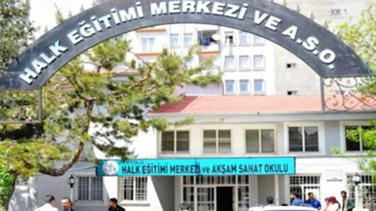 Ücretli öğretmenler: Adımız öğretmen ama taşeron olarak çalıştırılıyoruz