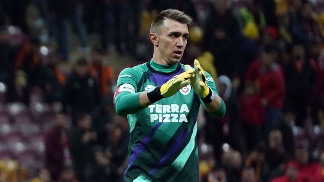 Muslera'dan Erdoğan'a koronavirüs eleştirisi: Dini salgının önüne koydu, işler zorlaştı