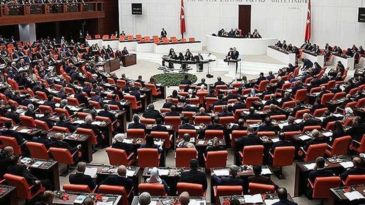 Meclis'te koronavirüs alarmı: Vekillerden Meclis'e gelmemeleri istendi