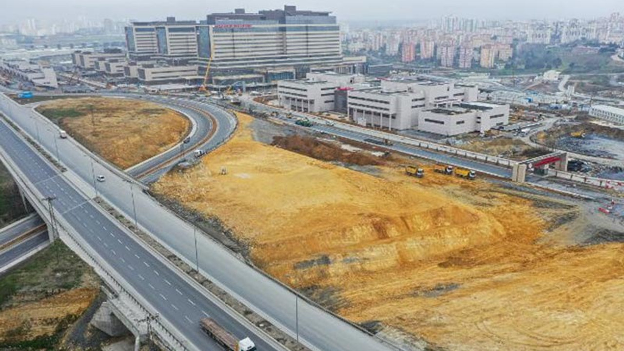 Ulaştırma Bakanı iddia etti: İBB şehir hastanesinin yollarını yapmıyor