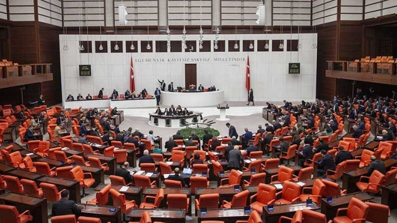 AKP 'sağlıkta şiddet yasa tasarısını' reddetti