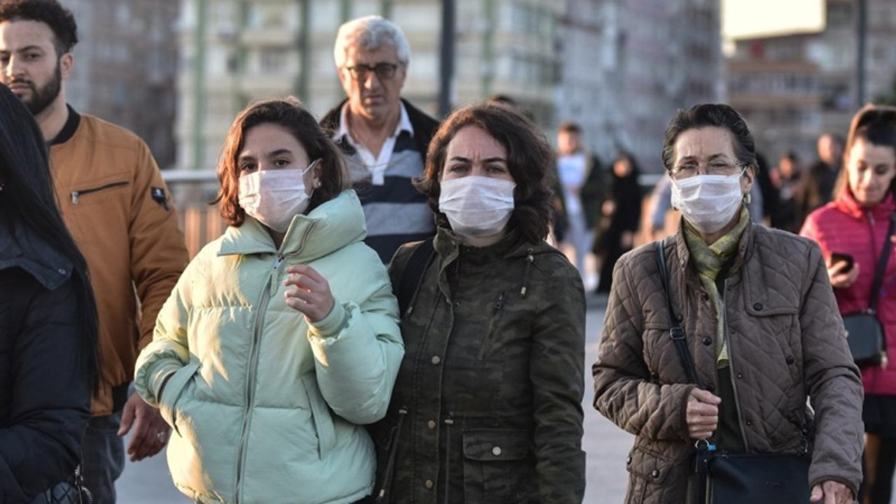 'Türkiye'de vakalar 20-27 Nisan'a kadar tepe noktasına ulaşacak'