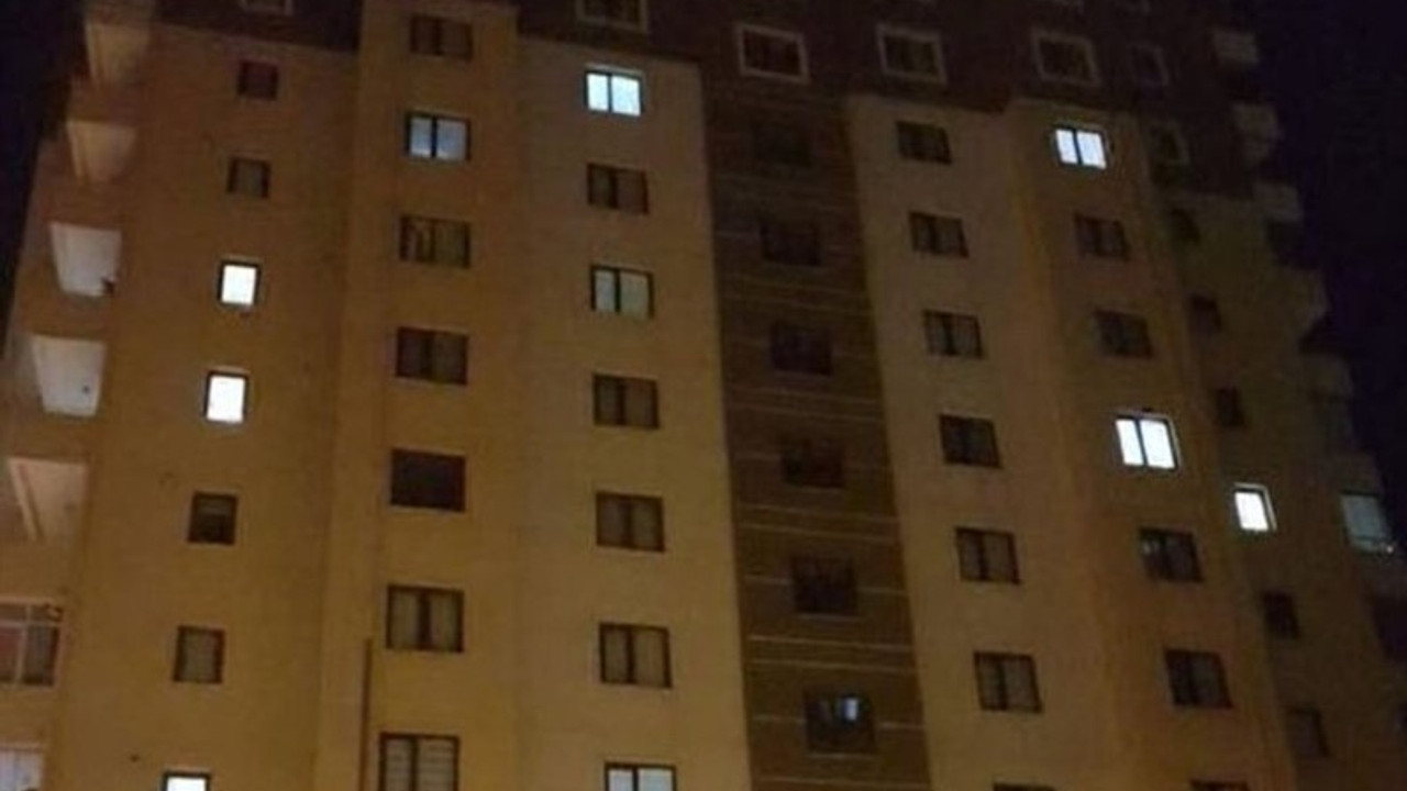 Kayseri'de 14 katlı apartman karantinaya alındı