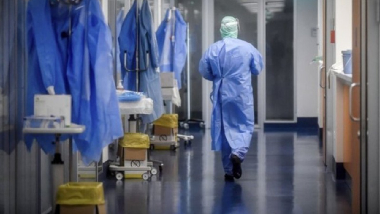 Vali'nin 'bize yük oldular' dediği sağlıkçılar kaldıkları yerden ayrıldı