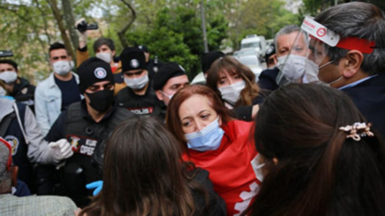 Canlı Blog: Koronavirüs önlemlerinden muaf tutulan emekçiler haklarını 1 Mayıs'ta aradı