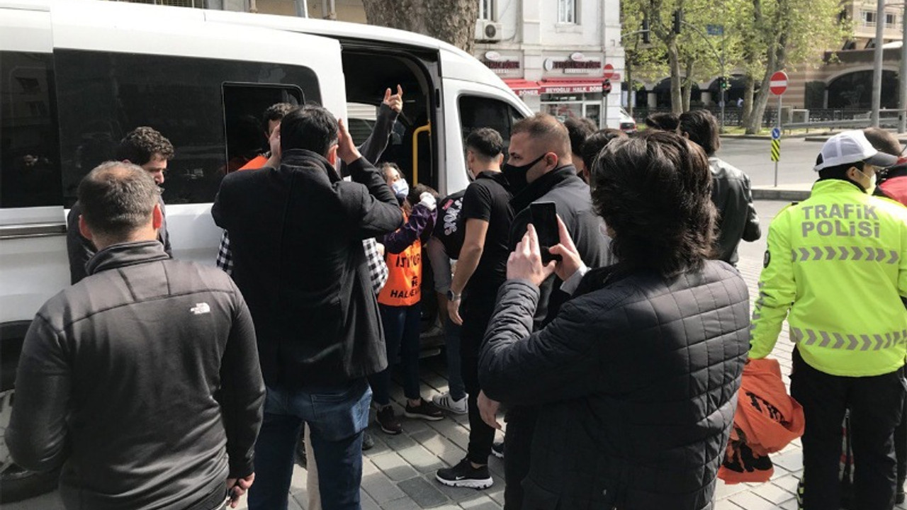 Taksim'e çıkmak isteyen 4 kişiye gözaltı