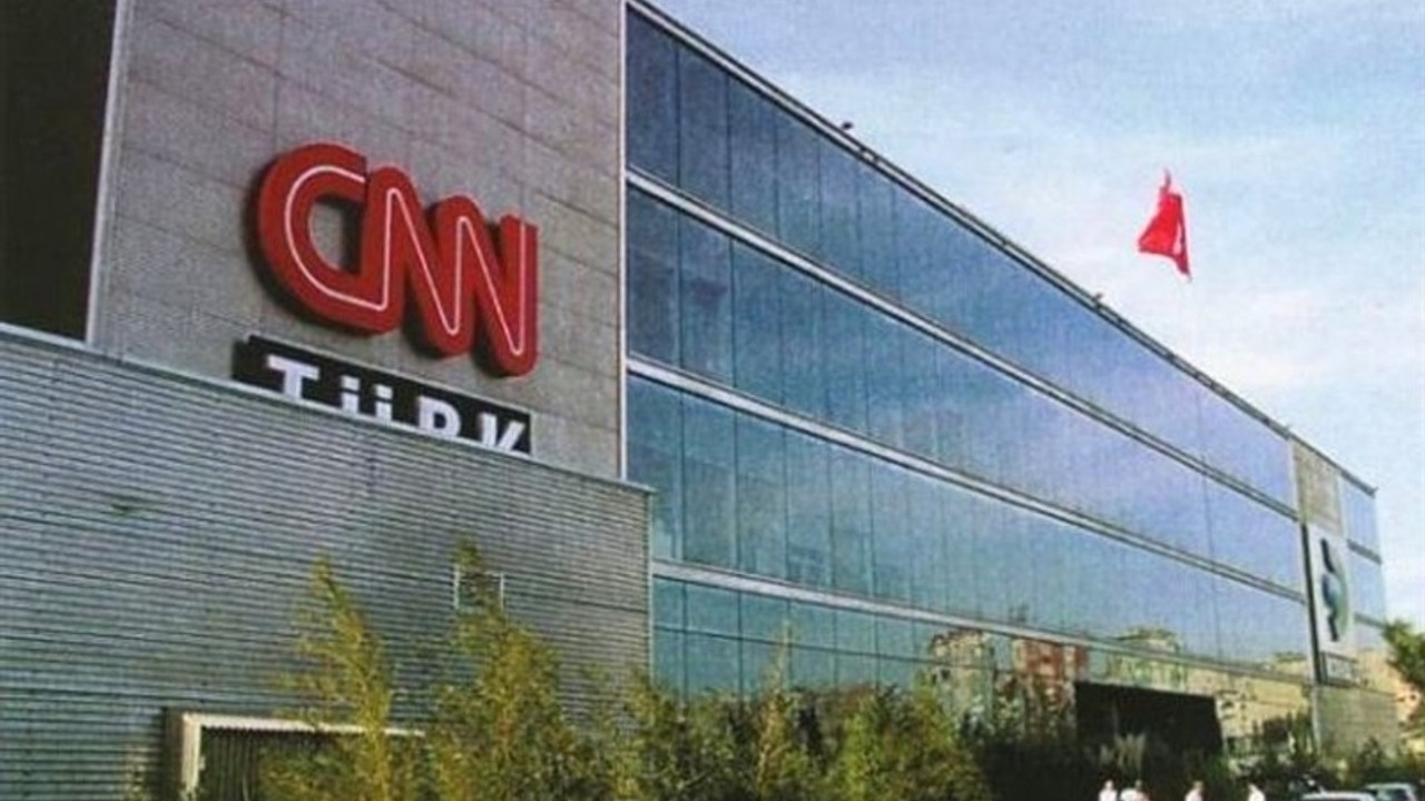 CNN Türk 3 gazeteciyi işten çıkardı