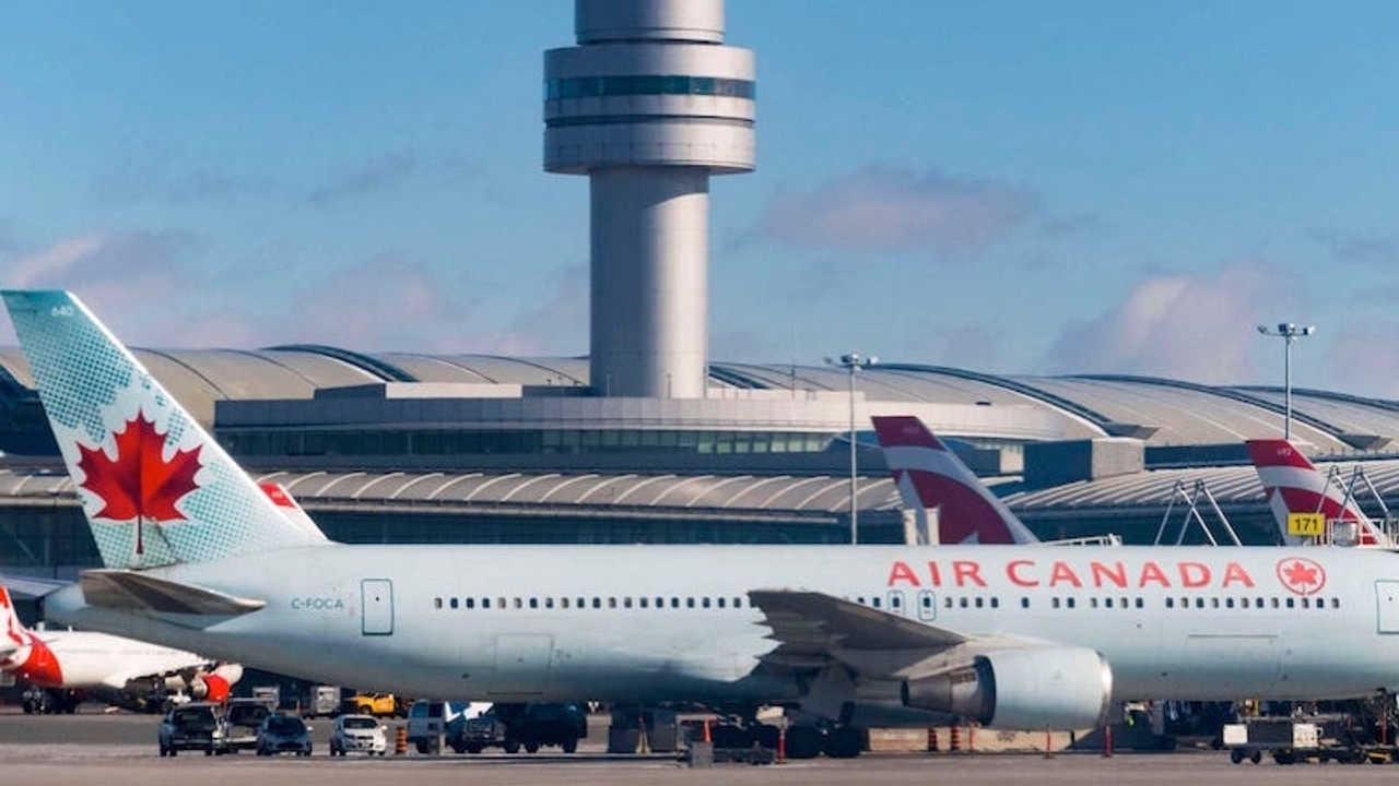 Covid-19 krizi: Air Canada personelinin yarısından fazlasını işten çıkarma kararı aldı