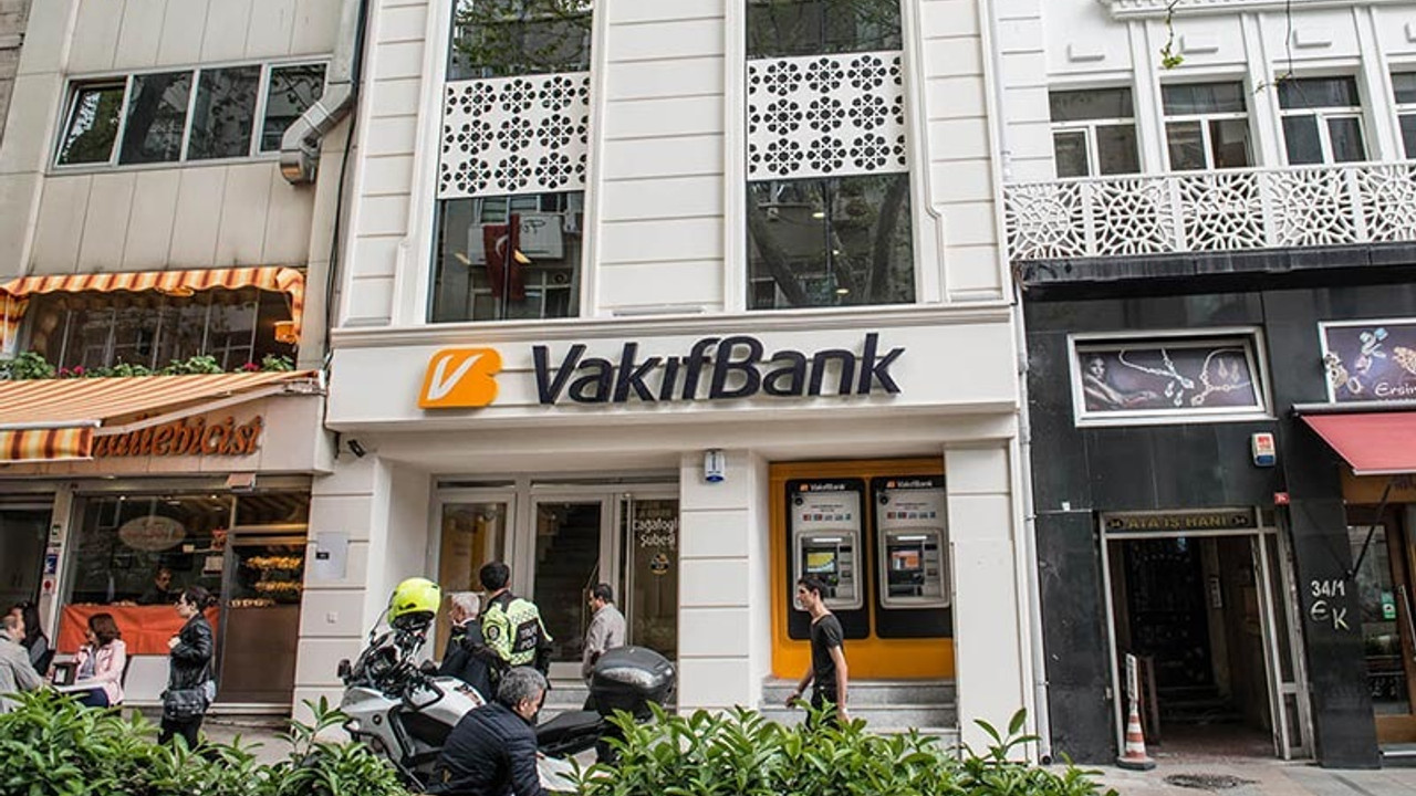 Vakıfbank'a Katar'da bankacılık lisansı için onay çıktı