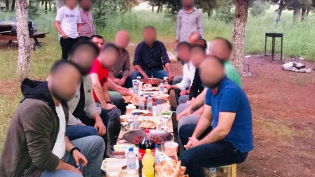 Coronalı günlerde polislerden iftar sofrası