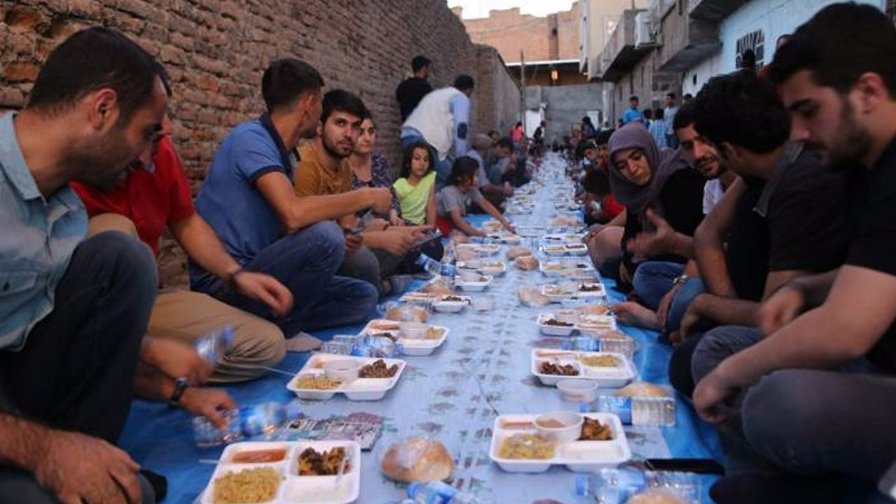 Sur’da yeryüzü sofrasının sonuncusu kuruldu