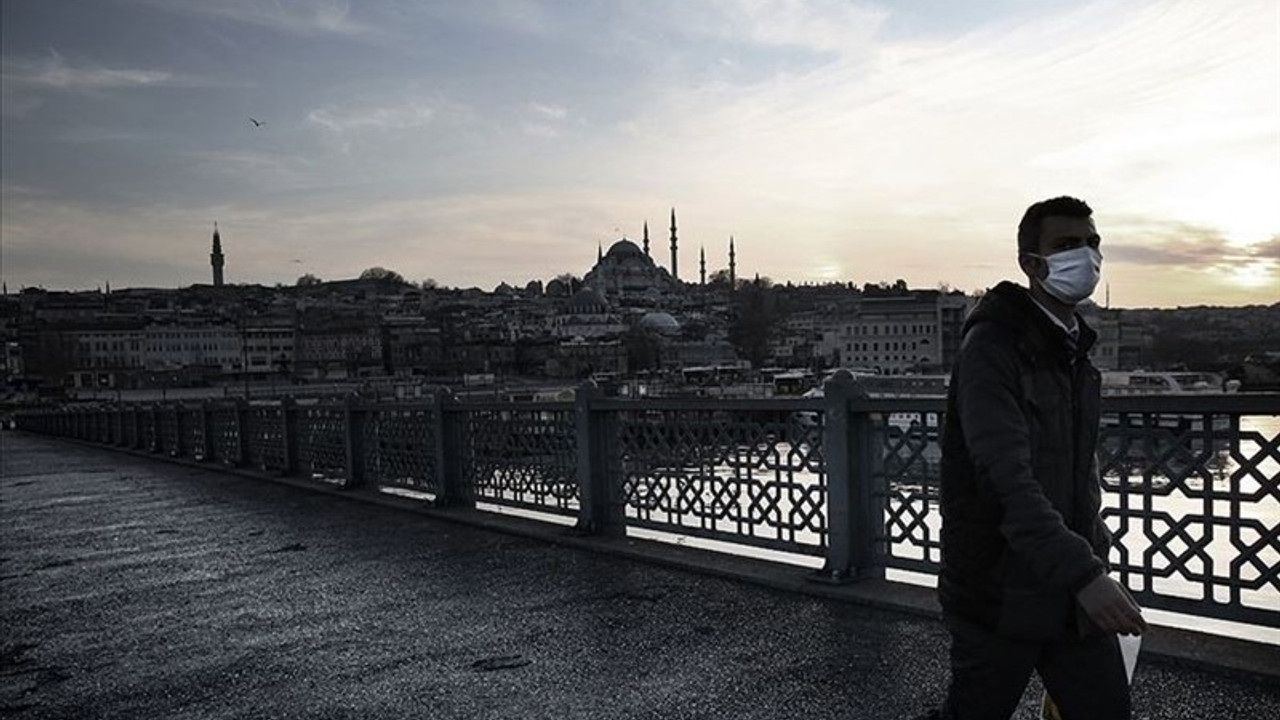 Bilim Kurulu Üyesi Turan: Eskisi gibi yaşayamayacağımızın farkında olmalıyız