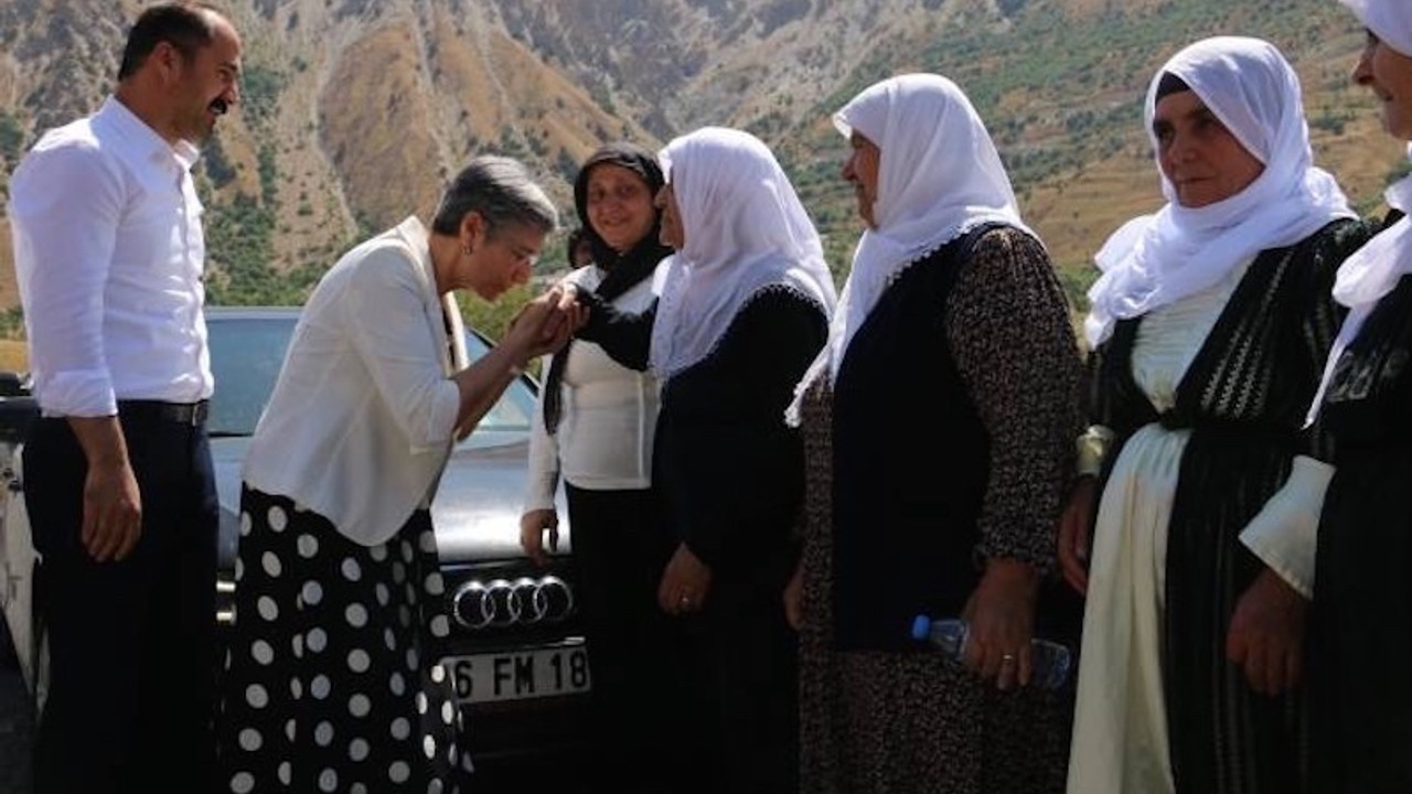 Hakkarililerden Leyla Güven'e destek: Hiçbir zaman irademizden vazgeçmeyeceğiz