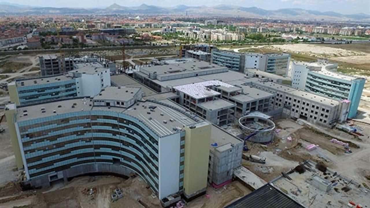Şehir hastanesine iş başvurusu için MHP'yi adres gösterdiler