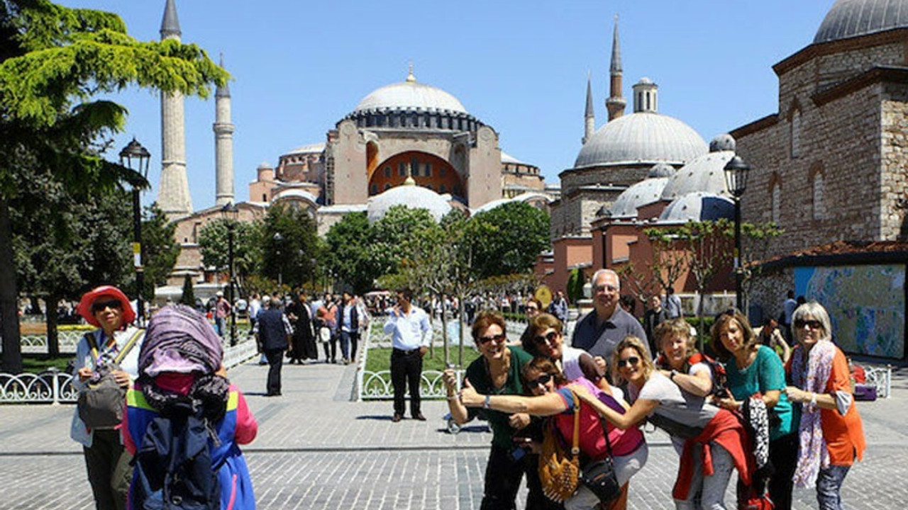 İstanbul'a gelen turist sayısı yüzde 99,9 azaldı