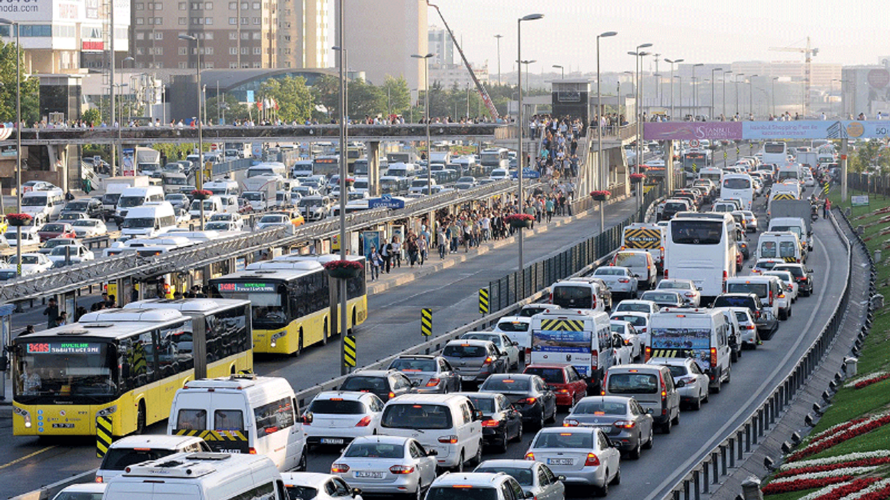 Zorunlu trafik sigortasına 'havuz' modeli