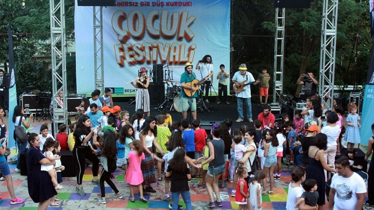 Halkevleri 3. Çocuk Festivali: Çocukların umutları saracak dünyayı