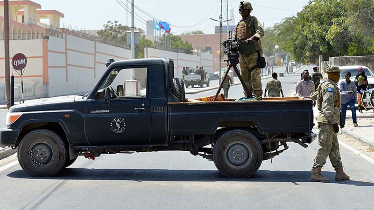 Somali'de Türkiye okulu yakınlarında patlama