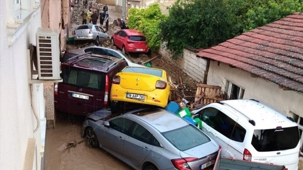 Bursa'daki selde ölü sayısı yükseldi: Selde kaybolan 1 kişi aranıyor