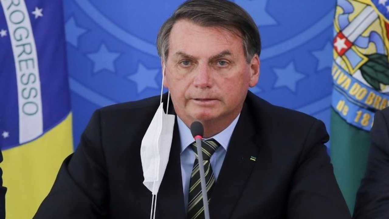 Salgının ağır kayıplar verdiği Brezilya’da Bolsonaro ‘ticareti açın’ dedi