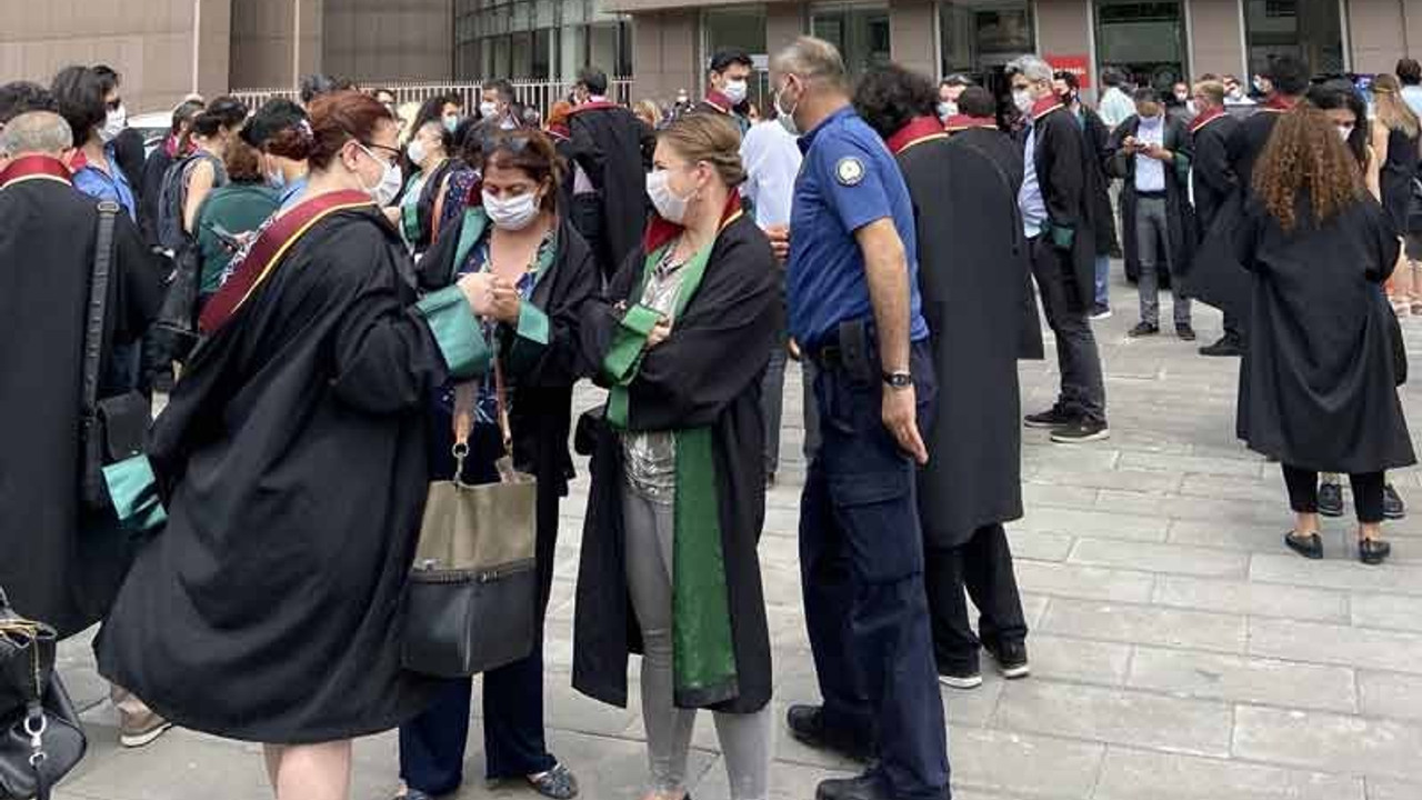 İstanbul Barosu'nun eylem çağrısına adliyelerden yanıt: Feyzioğlu istifa