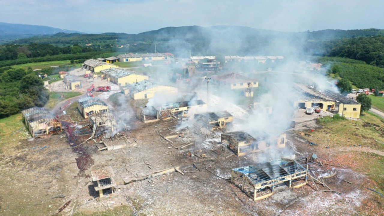 Havai fişek fabrikasındaki patlamayla ilgili gözaltına alınan 4 kişiye tutuklama talebi