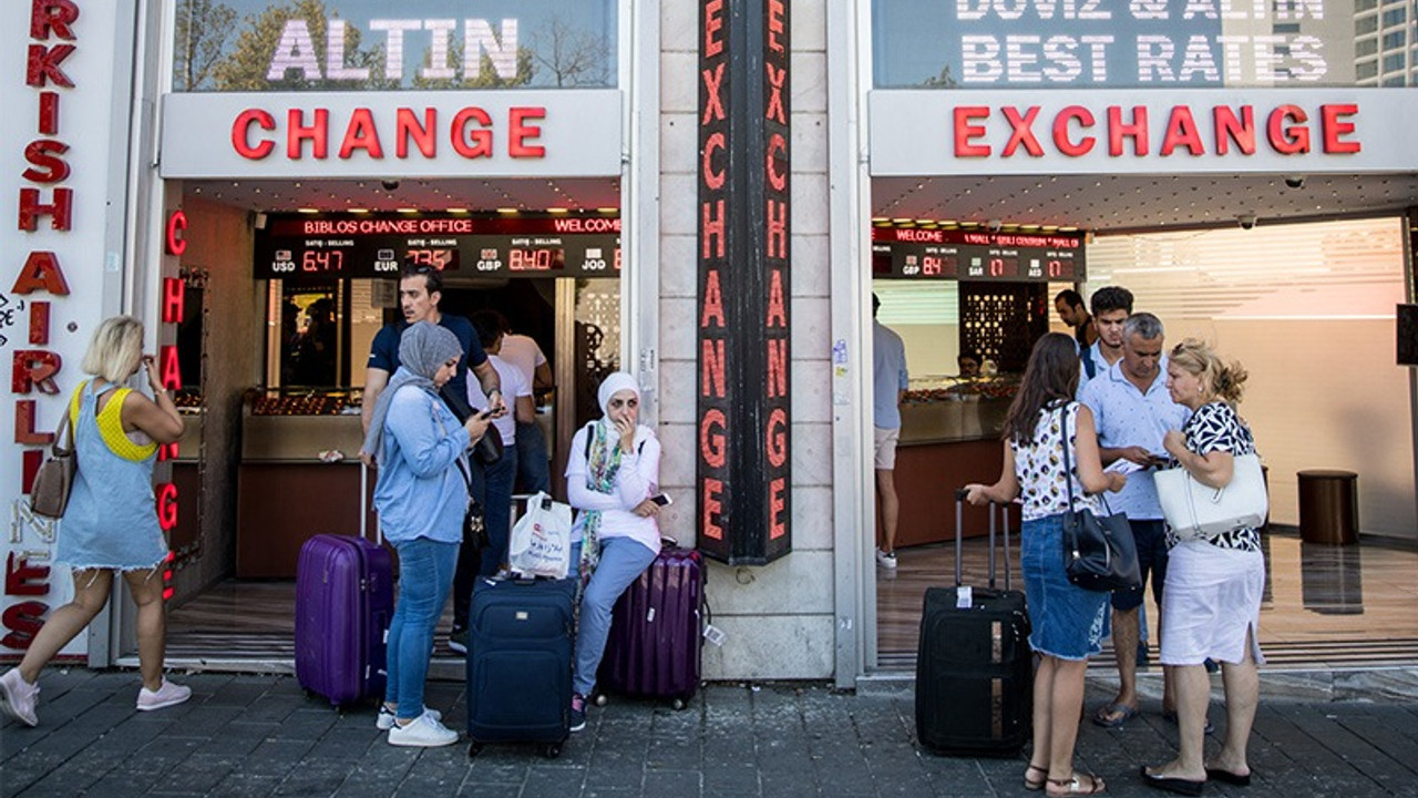 Döviz hesapları rekor kırdı: Bir haftada 1,5 milyar dolarlık artış