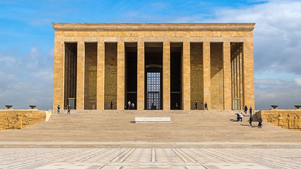 Lozan'ın yıldönümünde Anıtkabir ziyarete kapatıldı