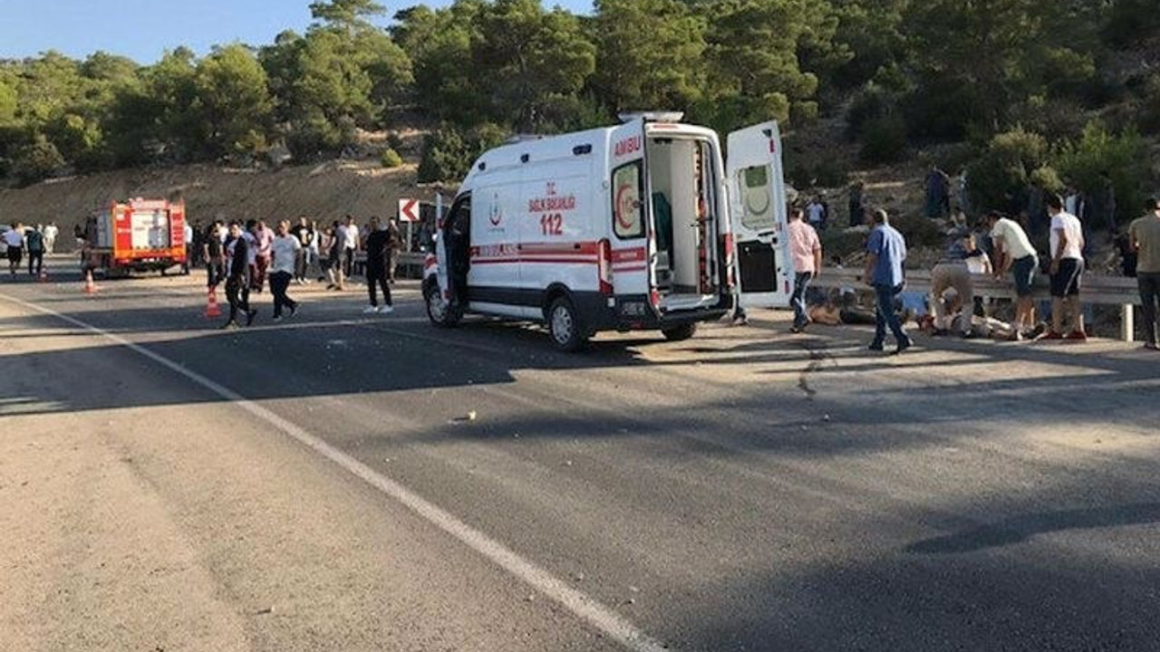 Mersin'de askerleri taşıyan otobüs devrildi: 6 ölü, 10 ağır yaralı