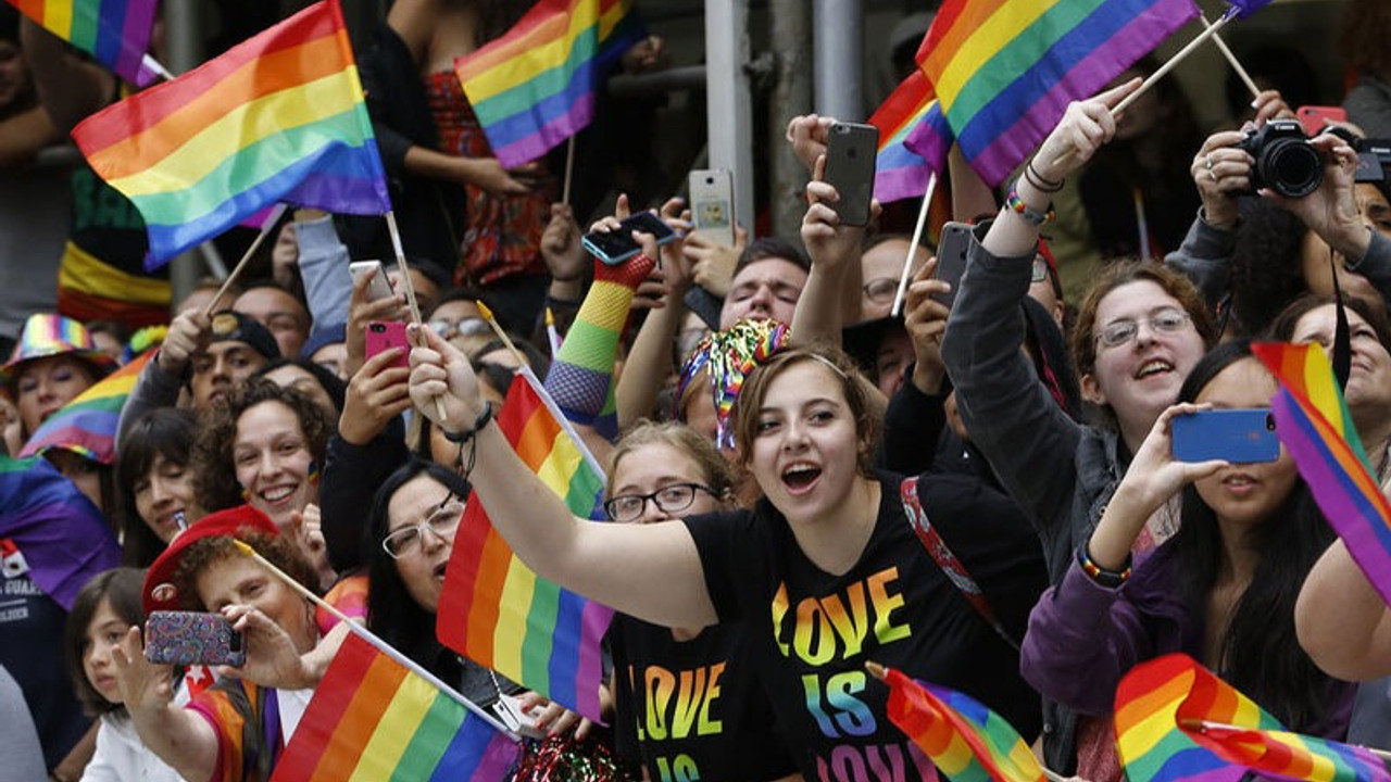 Kendilerini 'LGBTİ'siz bölge' ilan eden 6 Polonya kenti kardeş şehir programına alınmadı