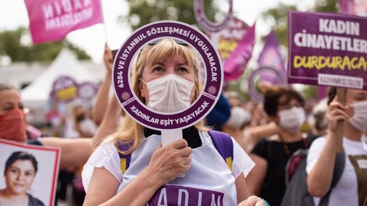 Kadınlar İstanbul Sözleşmesi'ne sahip çıkarak alanlara iniyor: Birbirimizden vazgeçmeyelim