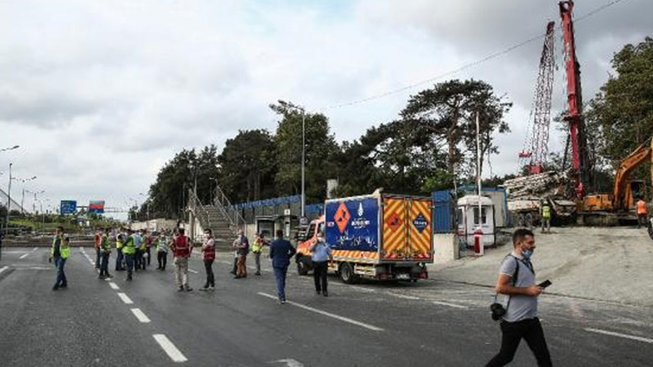 İstanbul'da üst geçit çöktü, bir otobüs son anda kurtuldu