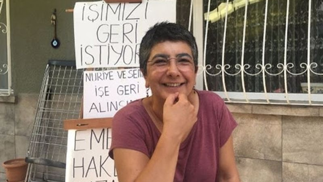 Acun Karadağ evi basılarak 3 kitapla birlikte gözaltına alındı