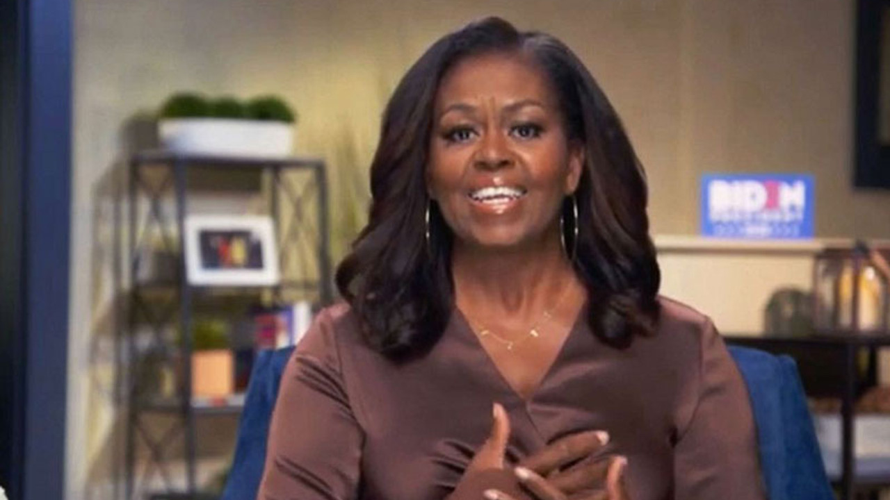 Michelle Obama: Trump ABD için yanlış başkan