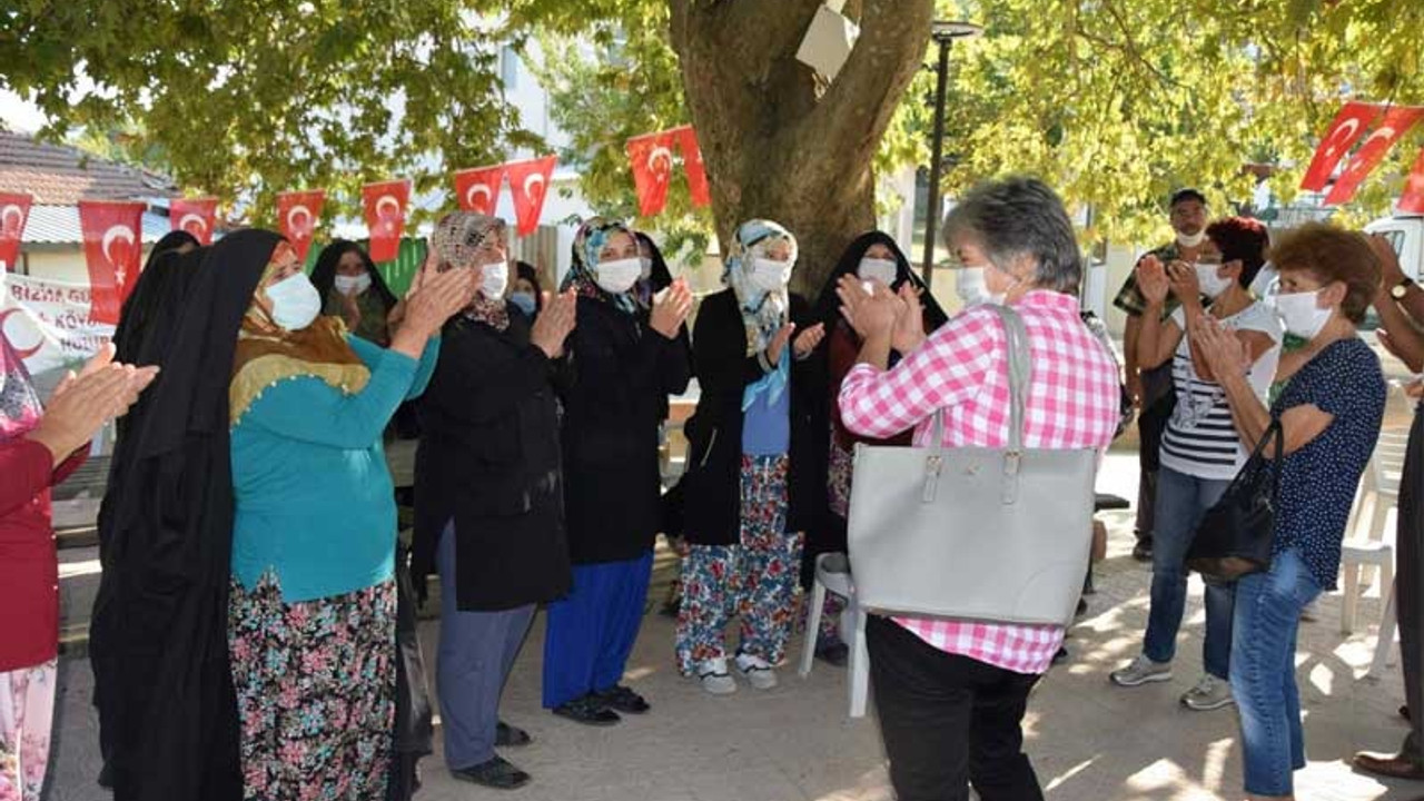 Kirazlıyayla kadınları maden için kesilen ağaçların yerine fidan dikti