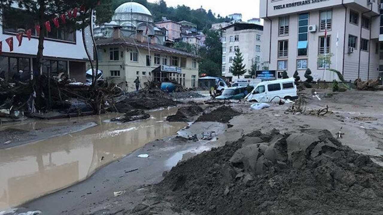 Sarıkaya'dan Giresun yazısı: Devlet kendi yasasını görmezden gelip kanuna aykırı bina dikmiş