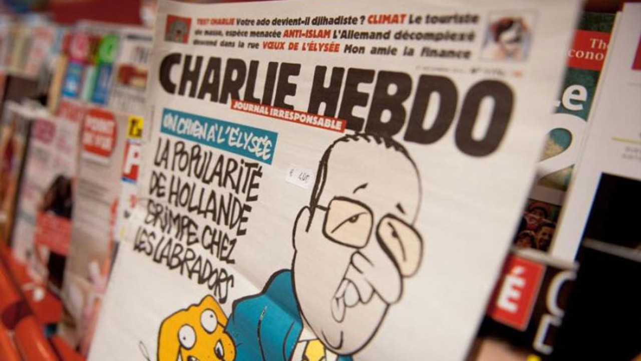 Charlie Hebdo Hz. Muhammed karikatürlerini yeniden yayımlıyor