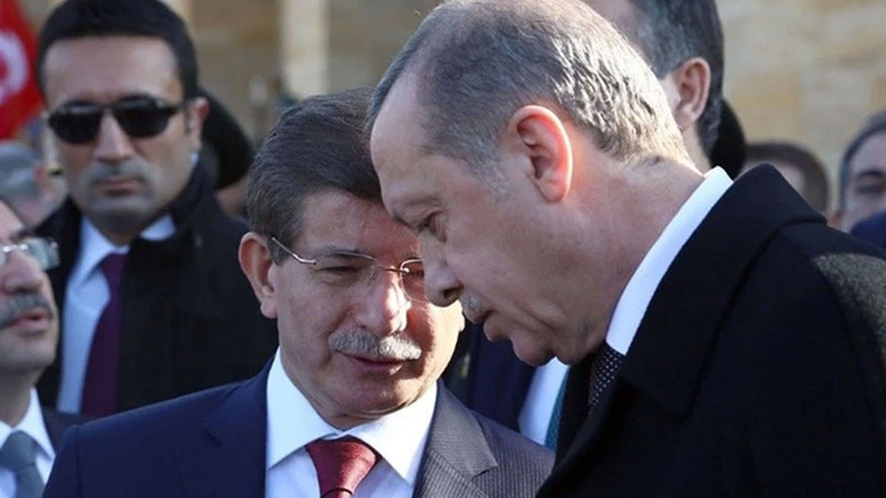 Davutoğlu'ndan Erdoğan'a: Dolar, Allah'a karşı zafer mi kazanmış oldu?