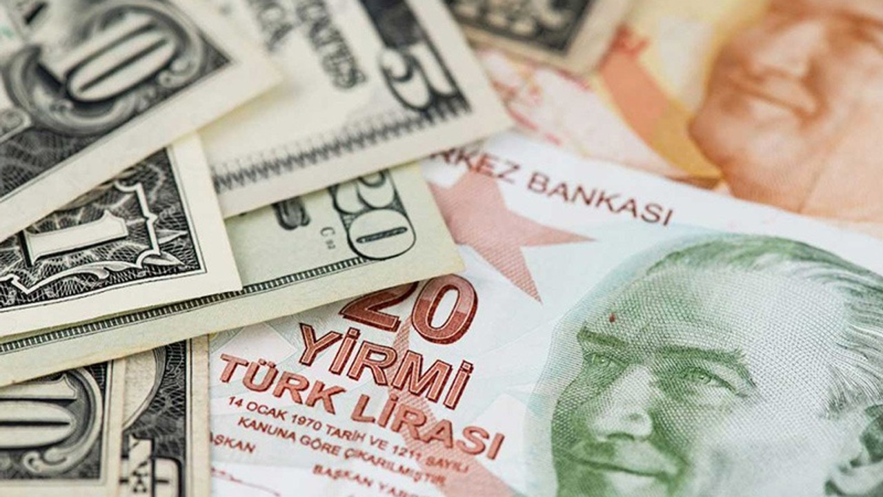 Türk Lirası eriyor: Dolar 7,48'i, euro 8,84'ü geçerek tarihi rekoru yeniledi