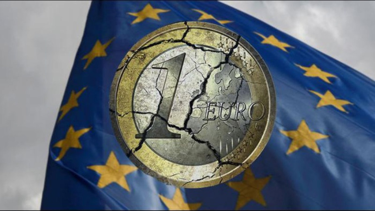 Euro Bölgesi, ikinci çeyrekte yüzde 11,8 oranında daraldı