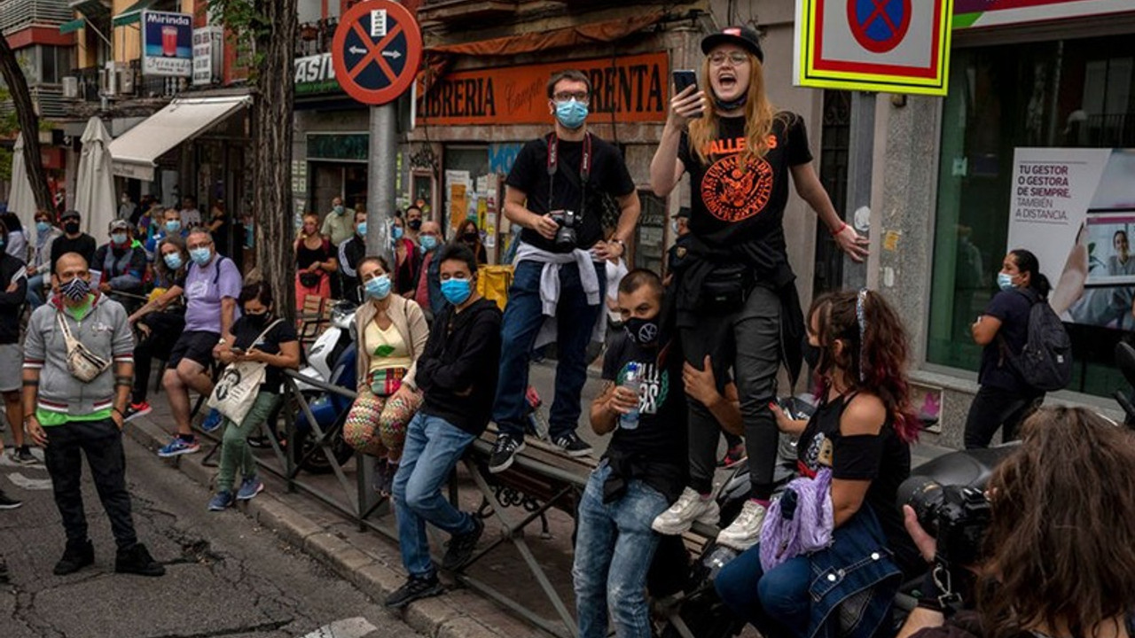 Madrid’in fakir mahallelerinde Covid-19 protestosu: Sınıf temelli önlemlere hayır