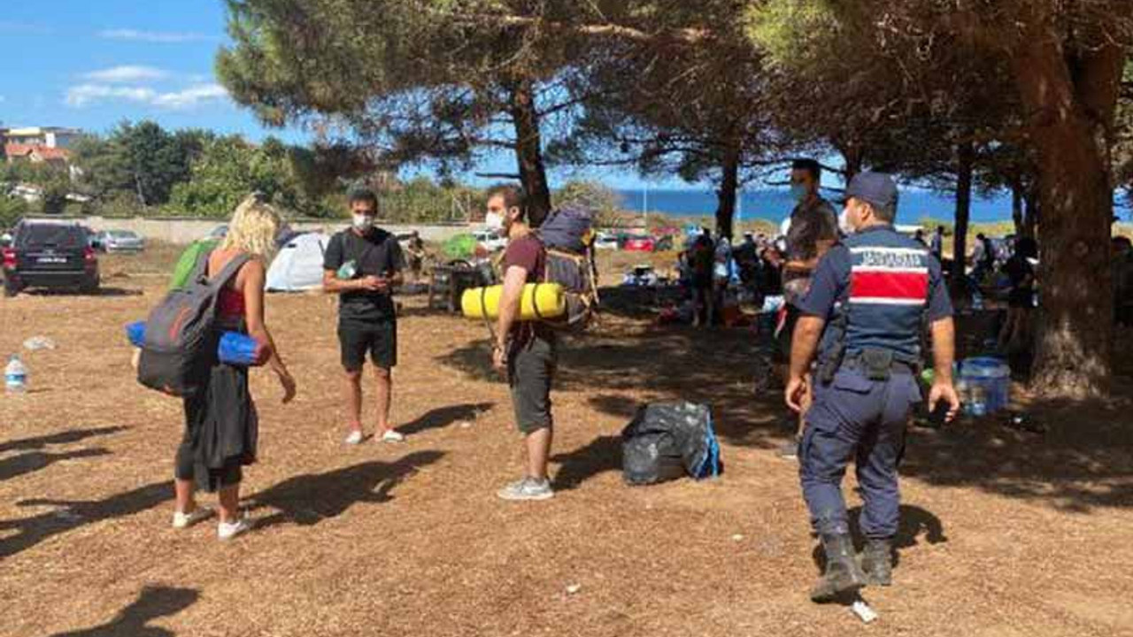 Şile'de kamp için toplananlara jandarmadan baskın